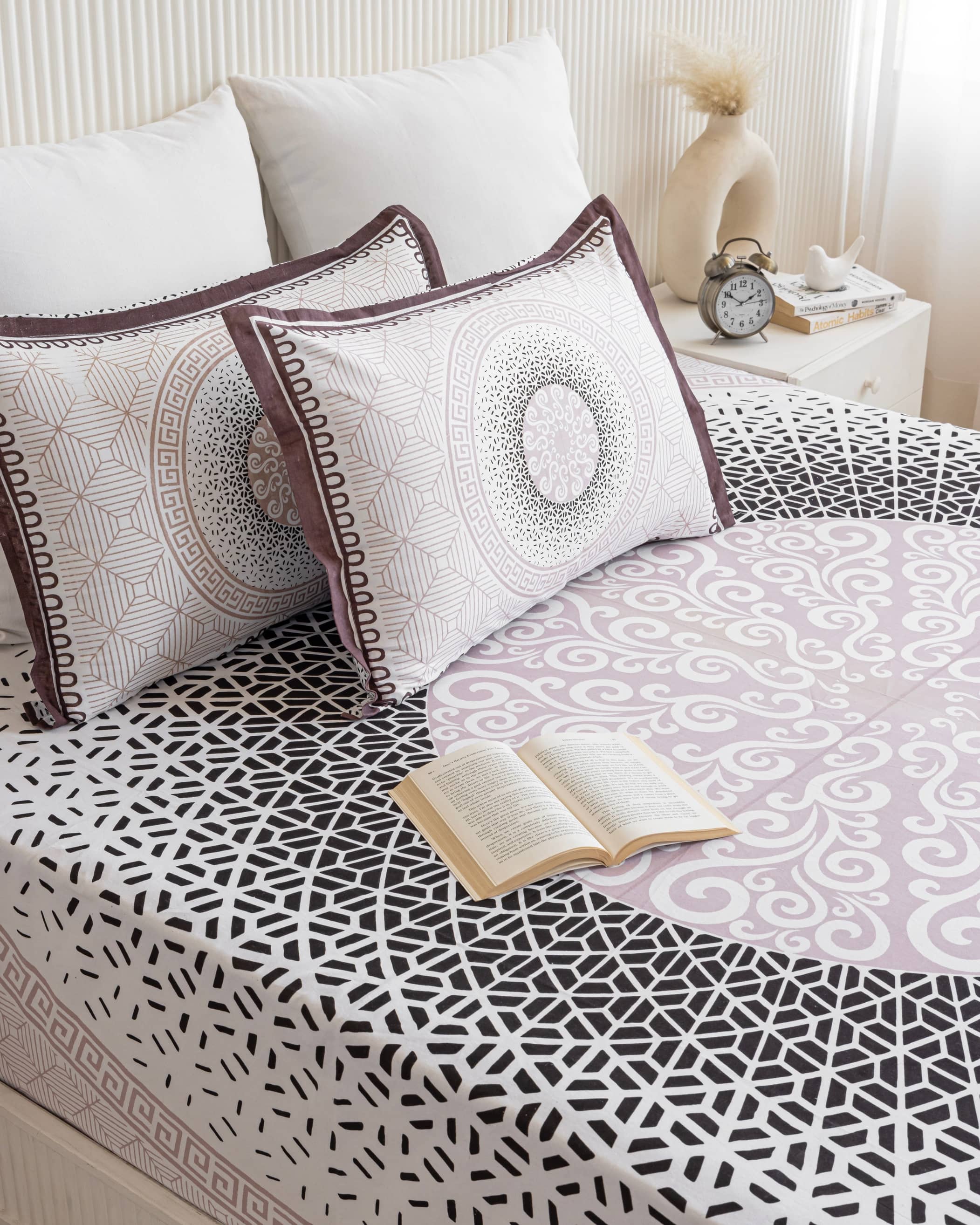 Absolute Abstract Bedsheet