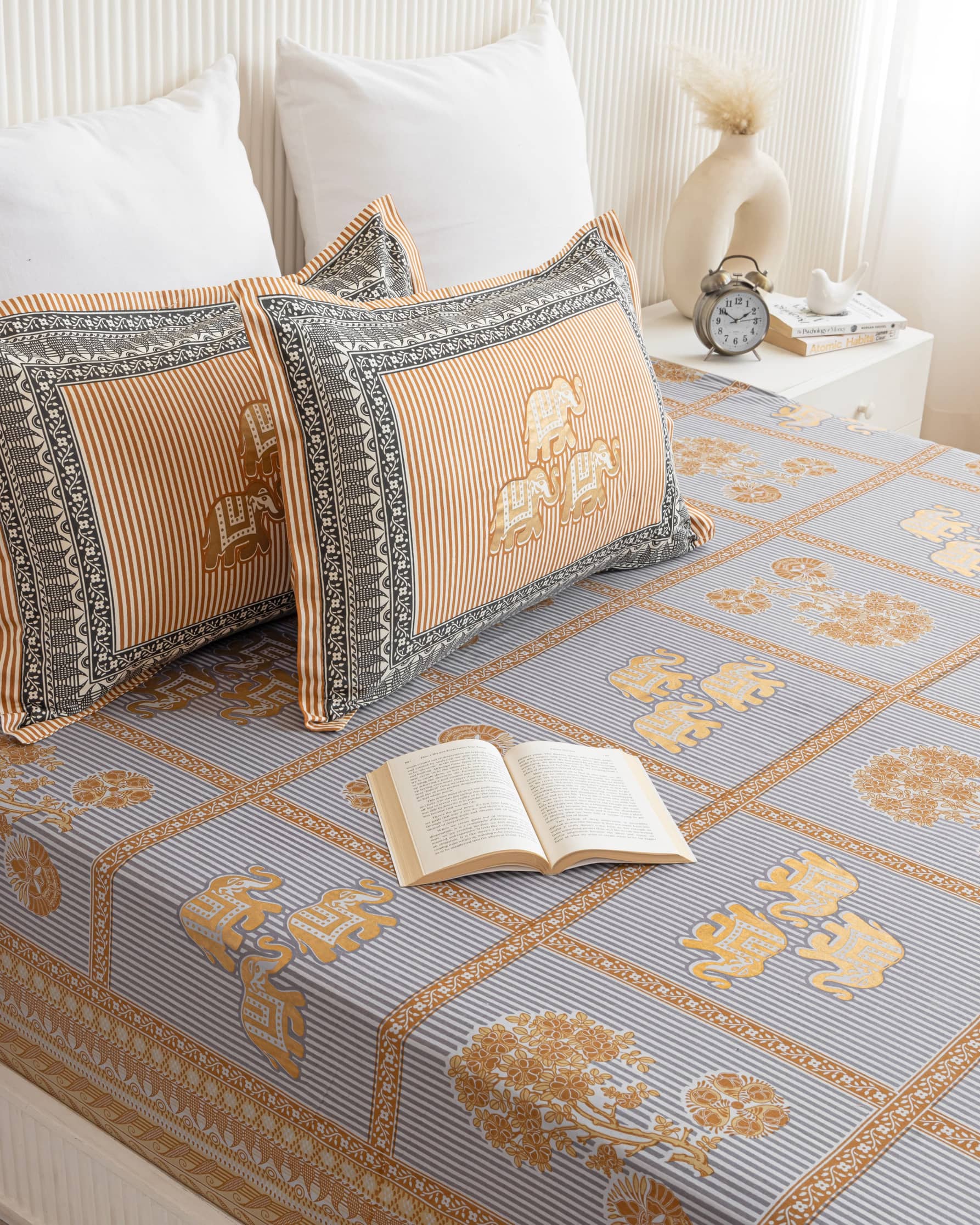 Royale Gajraj Bedsheet