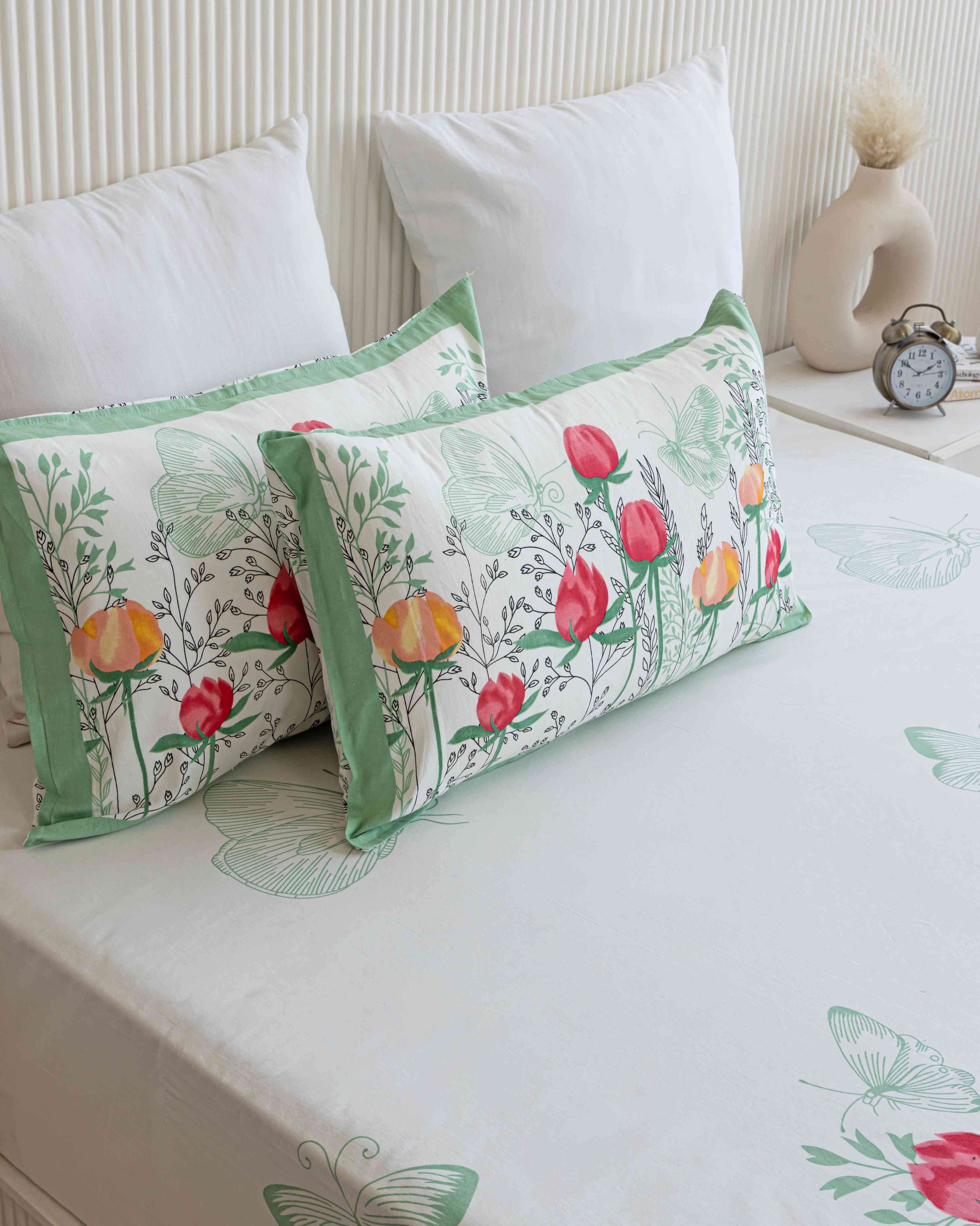 Minty Tulip Bedsheet
