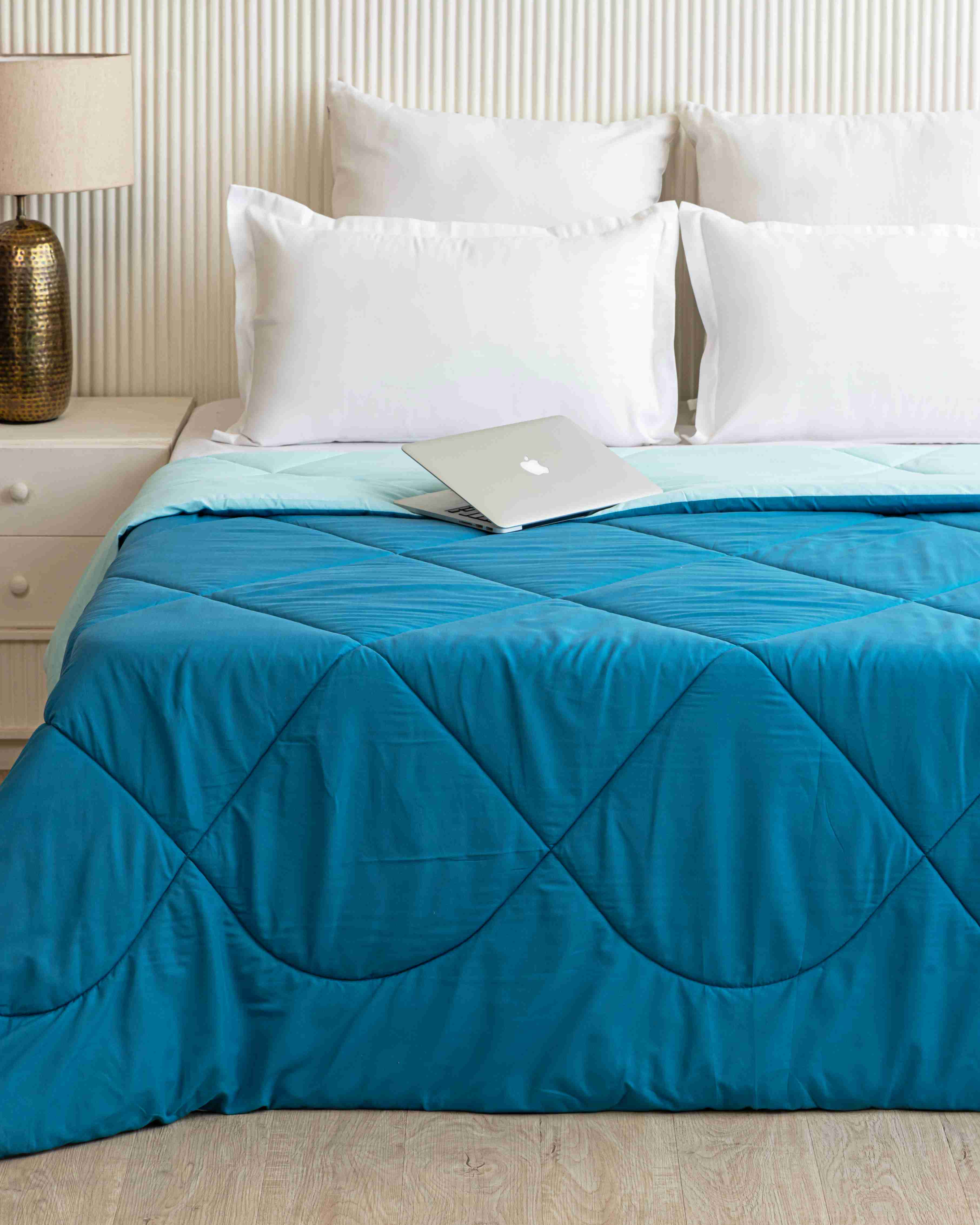 Teal Blue & Ocean Blue Reversible Duvet AC Comforter