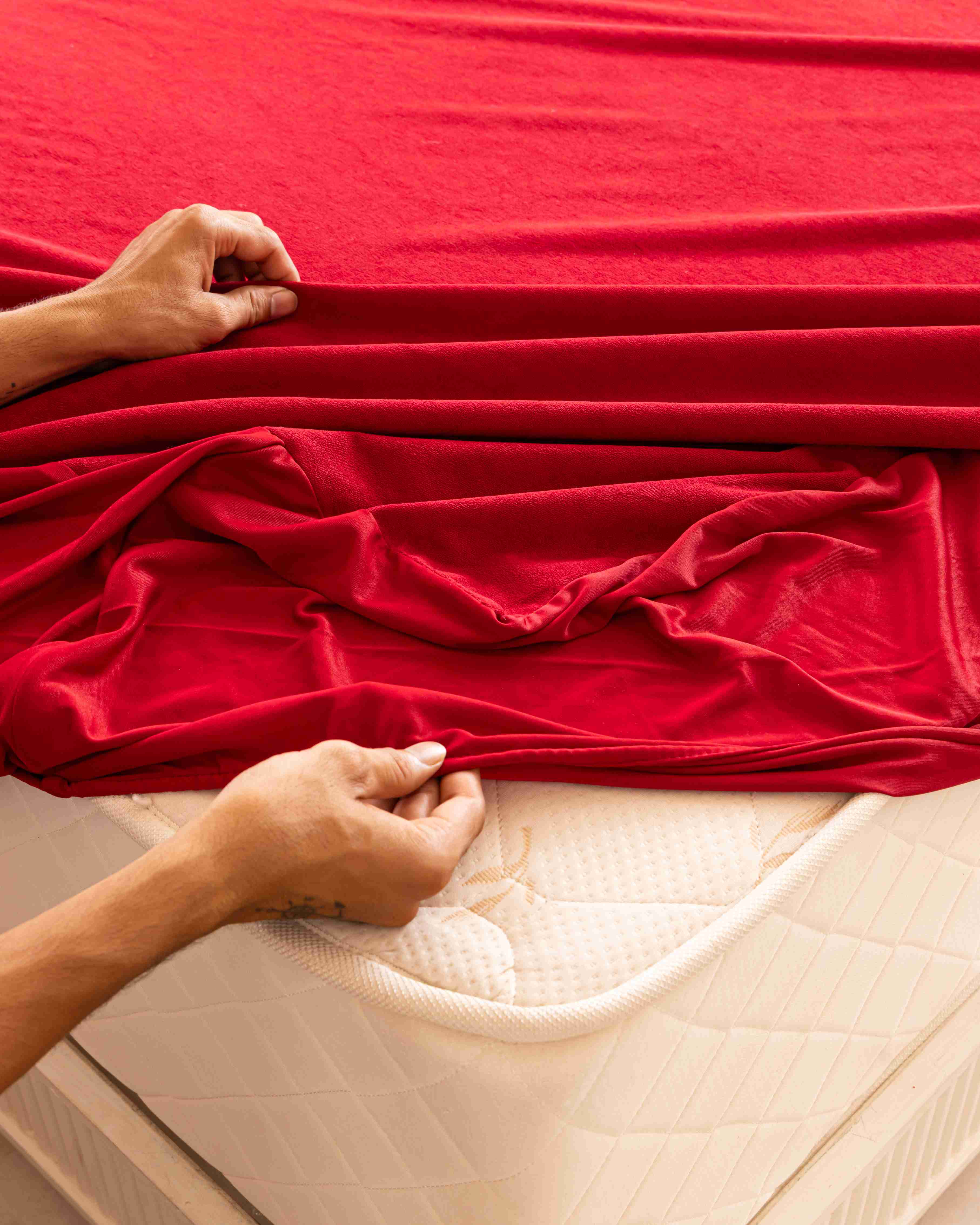 Maroon Water Proof Mattress Protector