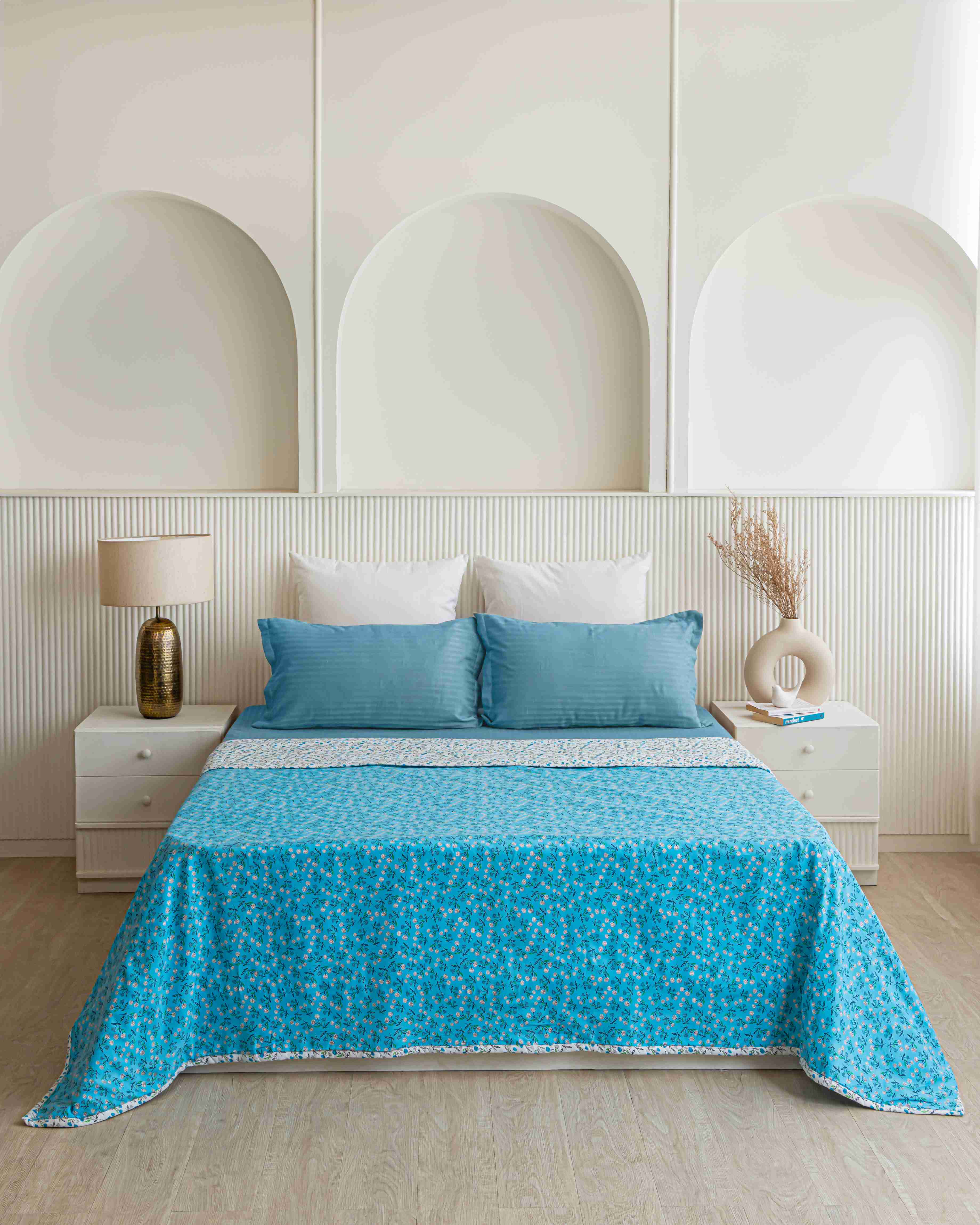 Turquoise & White Reversible Dohar