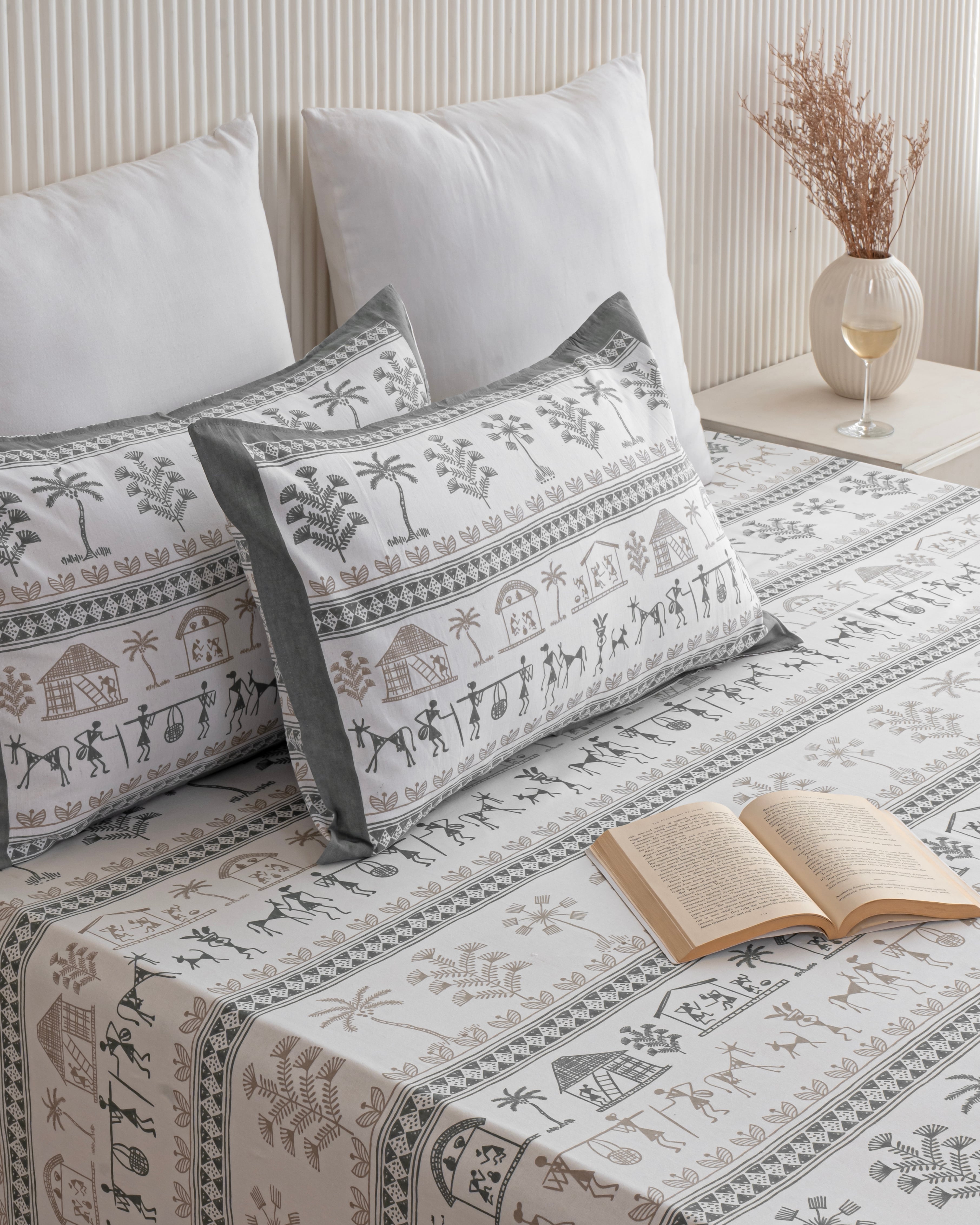 Medieval Print Bedsheet