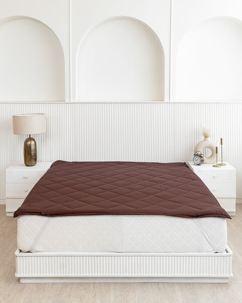 Quilted Mattress Protector With Elastic Hoops - Chocolate Brown