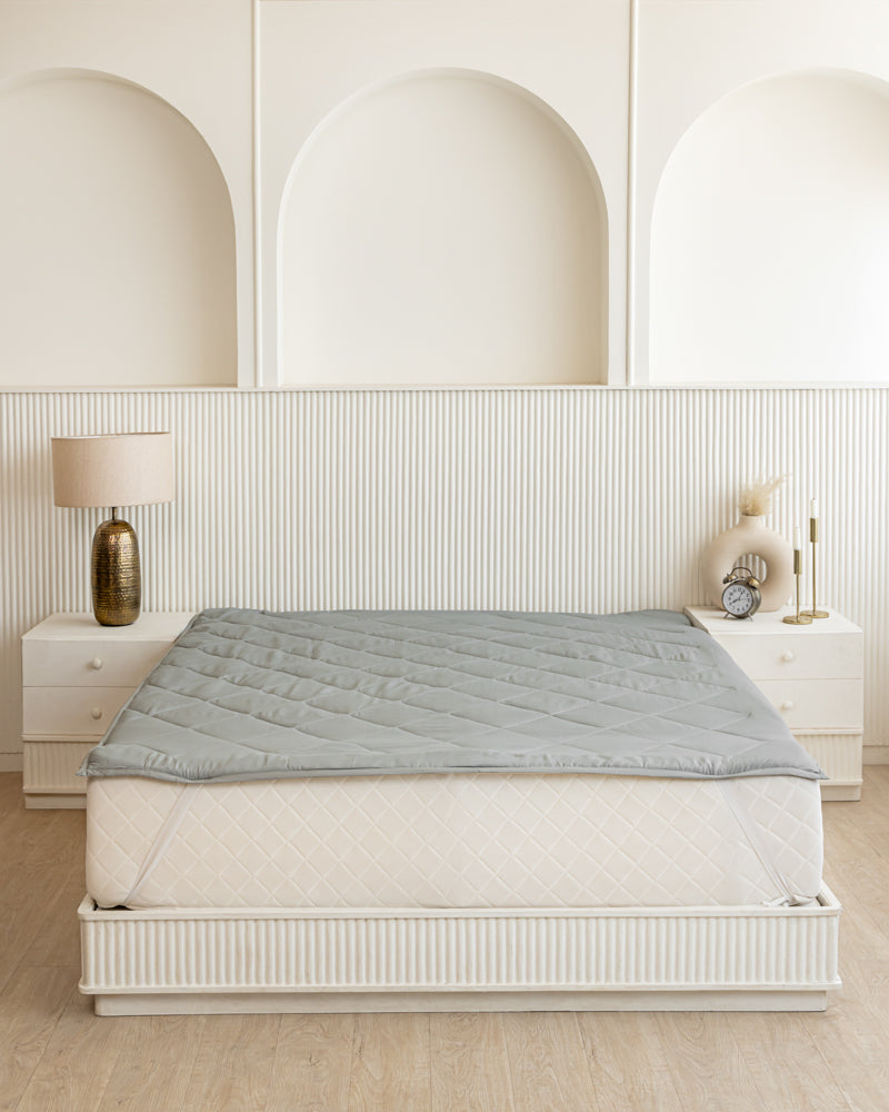Quilted Mattress Protector With Elastic Hoops - Light Grey
