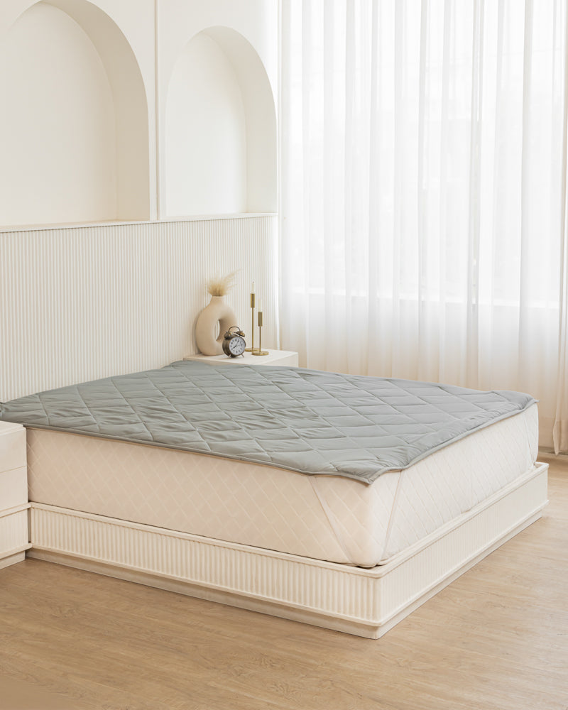 Quilted Mattress Protector With Elastic Hoops - Light Grey