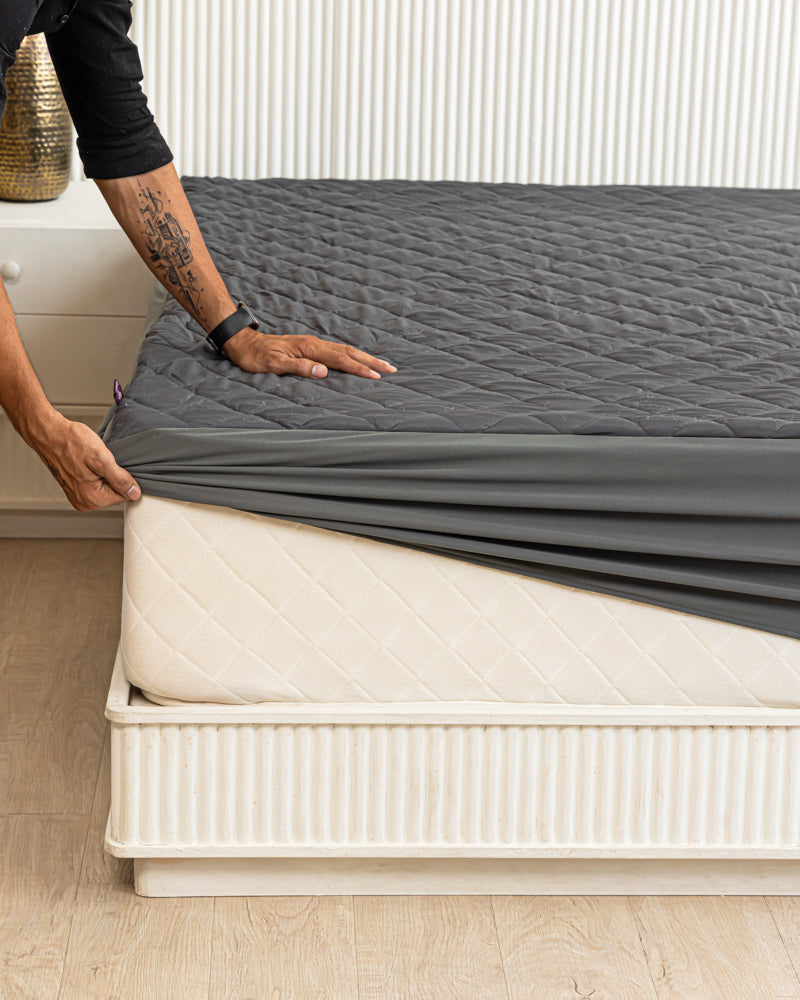 Fitted Waterproof Quilted Mattress Protector-Dark Grey