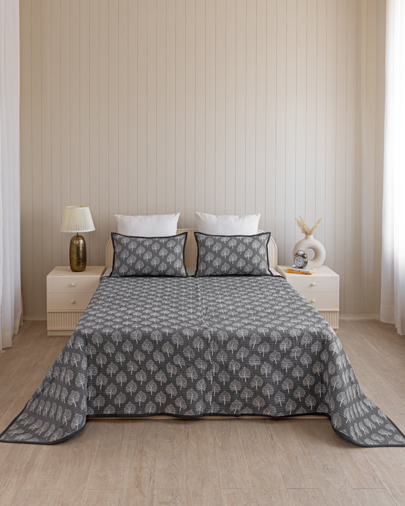 Reversible Quilted Bed Cover-Grey & White