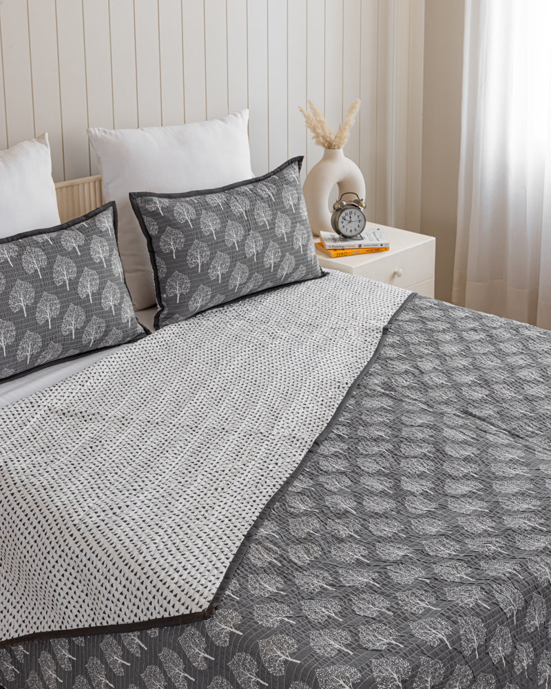 Reversible Quilted Bed Cover-Grey & White