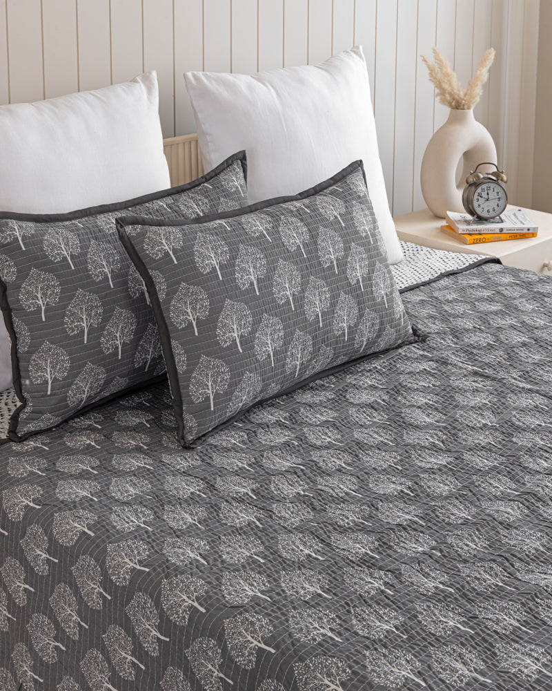 Reversible Quilted Bed Cover-Grey & White