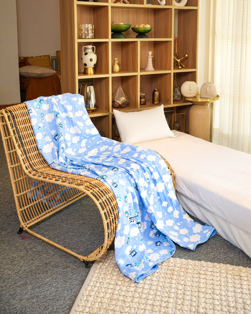 Minion Blue - Reversible Baby Dohar