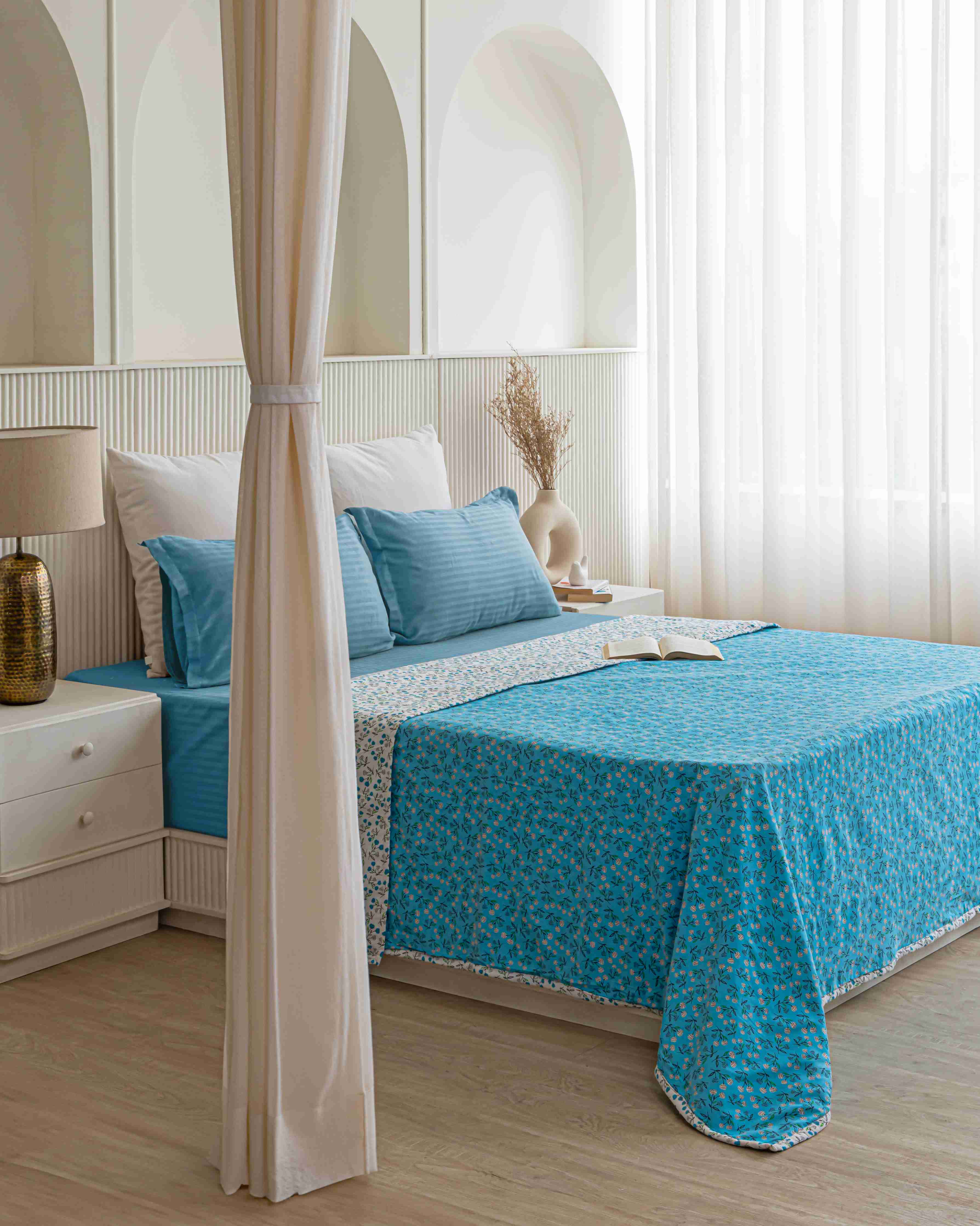 Blue Hexa Mosaic Bedsheet & Turquoise Reversible Dohar Combo