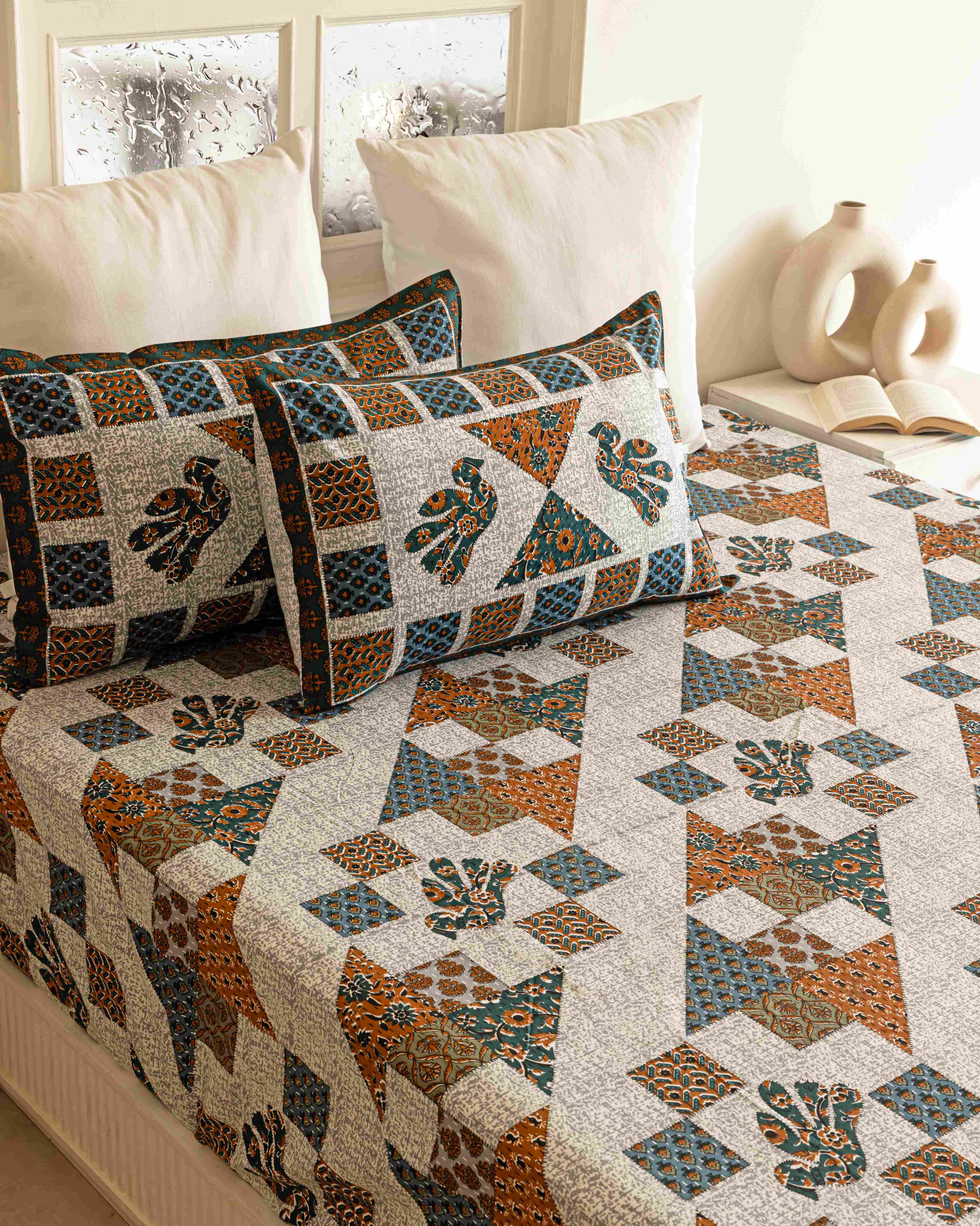 Multishape Cultural Bedsheet & Grey White Betel Leaf Dohar Combo