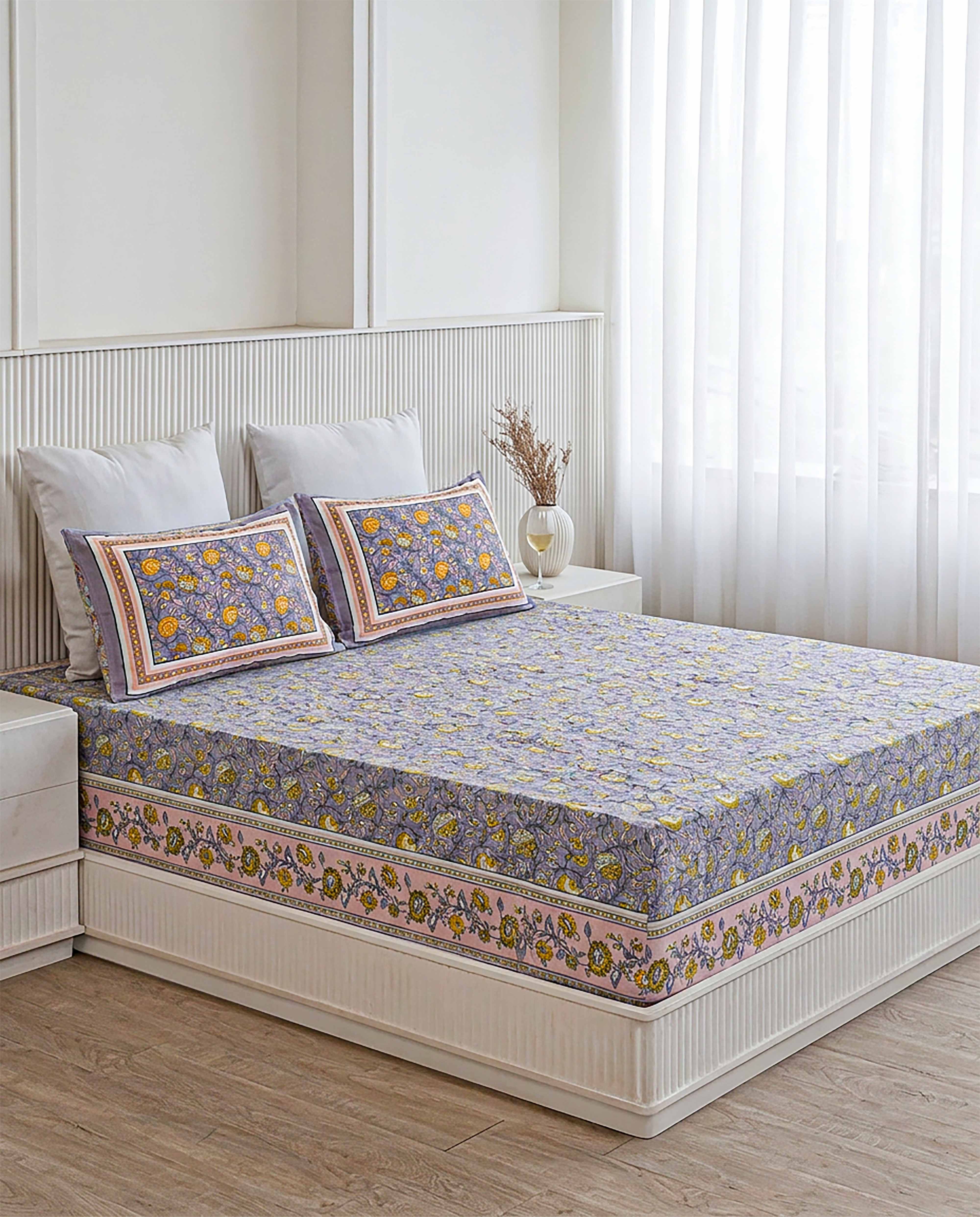 Vana Pushpa Ditsy Floral Lavender Grey Double Bedsheet