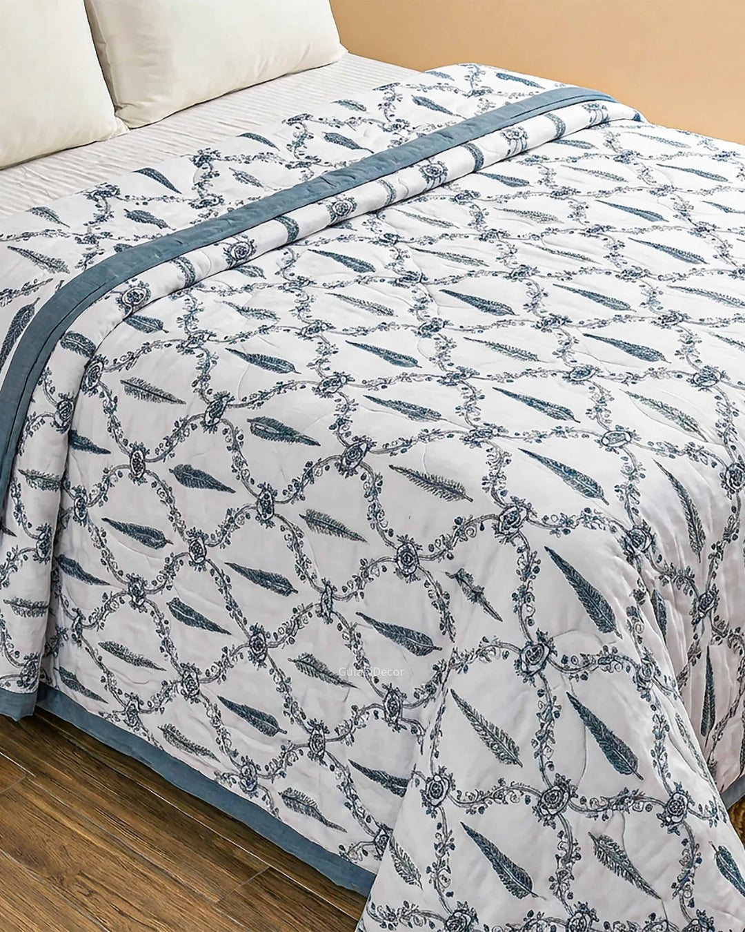 Teal Jaal Floral Single Bed Cotton Quilt