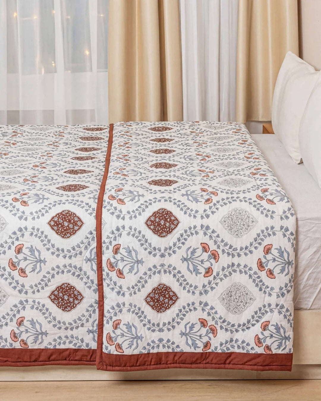 Peacock Feather & Vine Single Bed Cotton Quilt