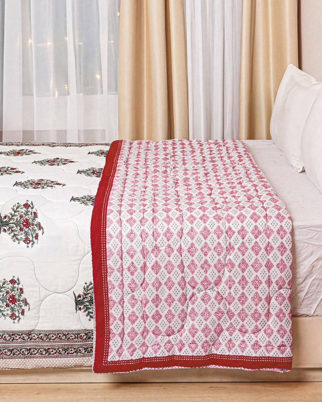 Reversible Crimson Rose-Bush Single Bed Cotton Quilt