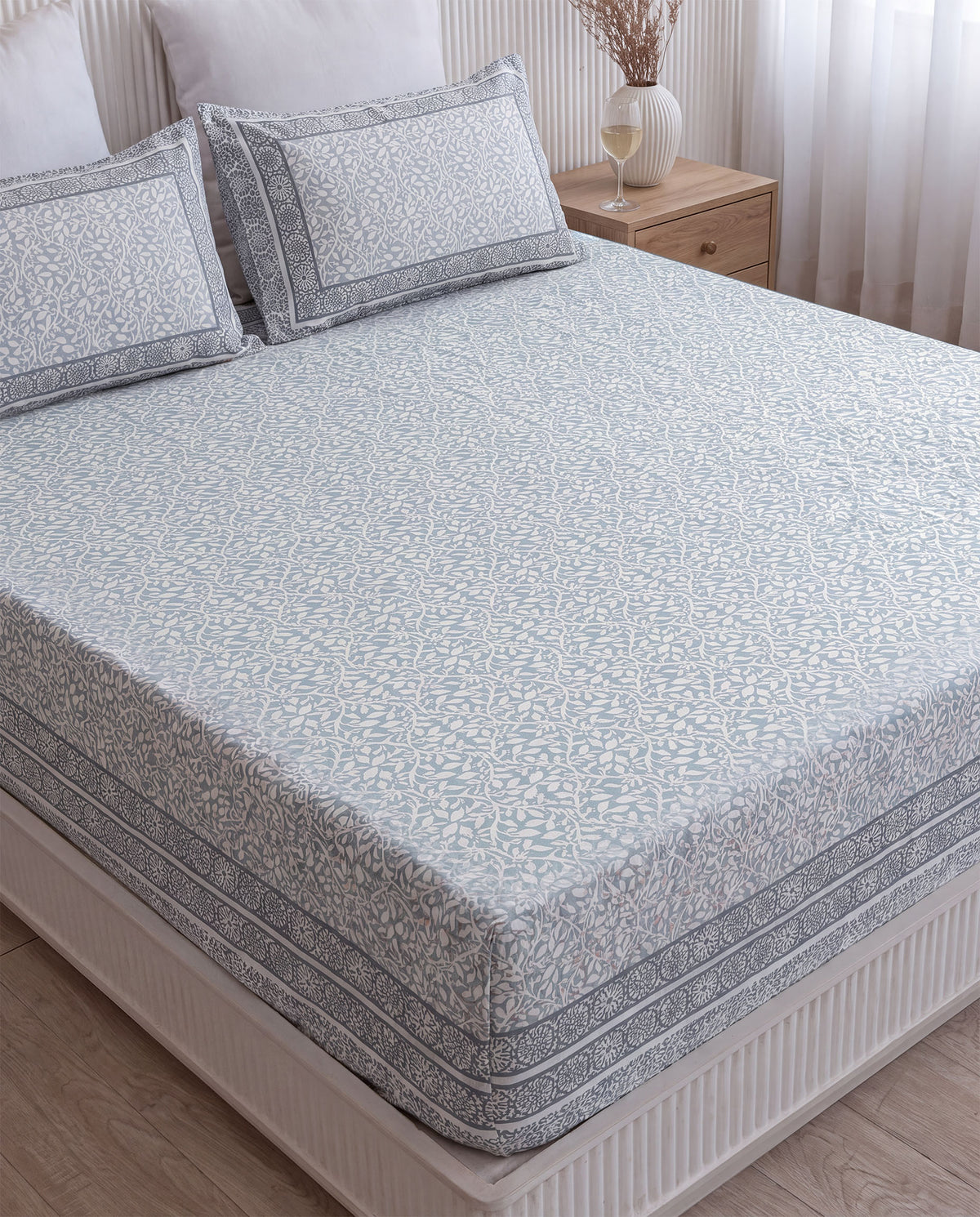 Misty Sage Vine King Size Bedsheet