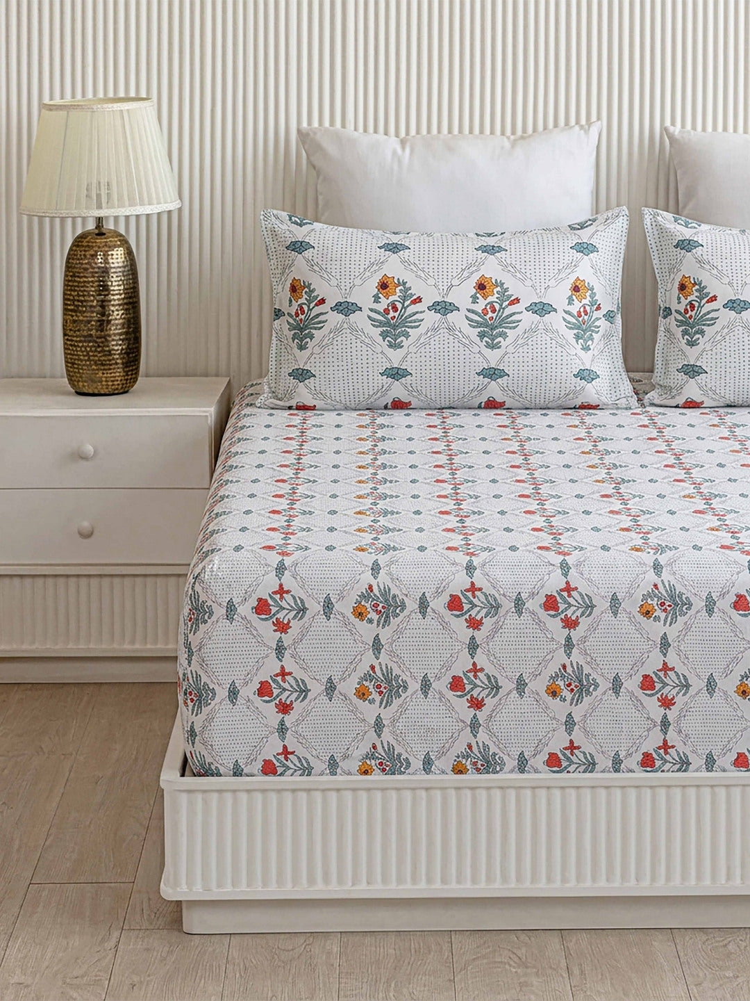 Gulabi Kyari Premium Quality 100% Pure Cotton King Size Bed Sheet