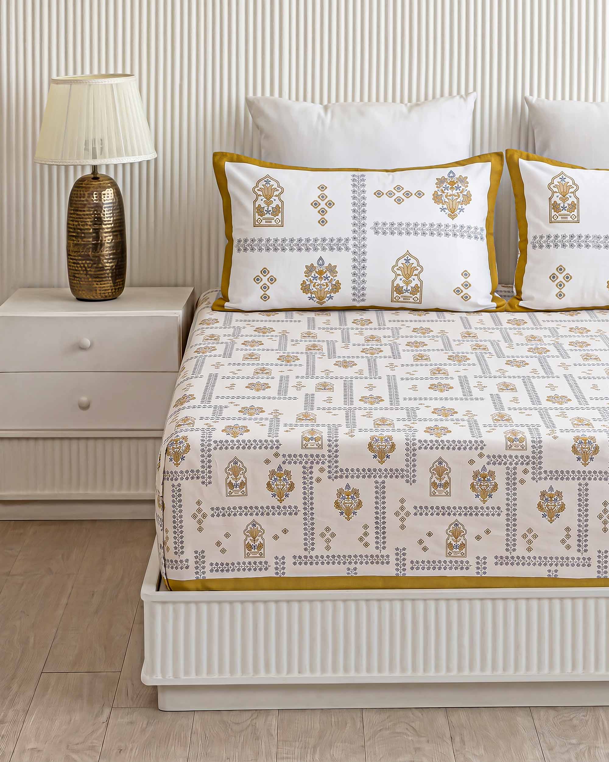 Divine Swarna Arch King Size Pure Cotton Bedsheet